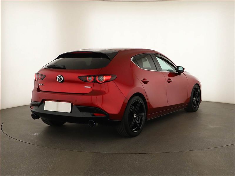 Mazda 3 (2021) 2.0 e-Skyactiv X - fotka 5 z 15