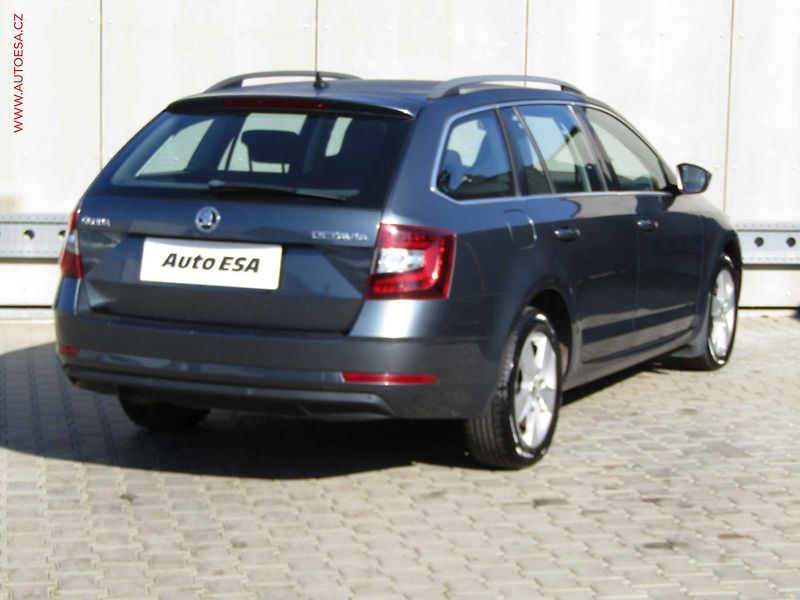 Škoda Octavia (2017) 2.0 TDi, 2.maj,ČR, Style, LED - fotka 4 z 18
