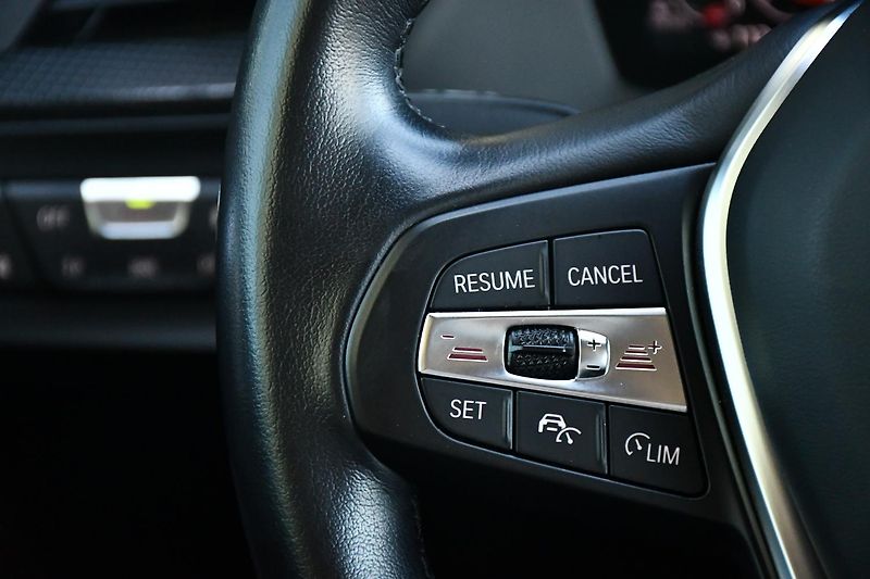 BMW Řada 2 218d NAVI KAMERA 1.M ČR - fotka 23 z 41