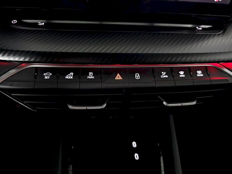 Škoda Octavia (2025) 2.0TSI 195kW RS DSG - fotka 20 z 28
