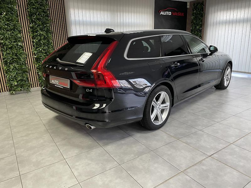 Volvo V90 2.0 D4 MOMENTUM SERVISKA - fotka 7 z 29