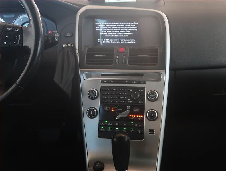 Volvo XC60 (2009) Summum T6, 4X4, Automat - fotka 12 z 21