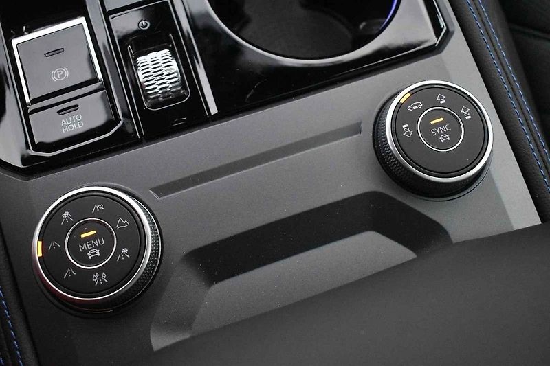 Touareg přímo touží po jízdě v obtížných podmínkách