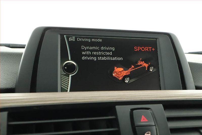 BMW Řada 3 (2013) 320 d xDrive, 4X4, Automat - fotka 18 z 20