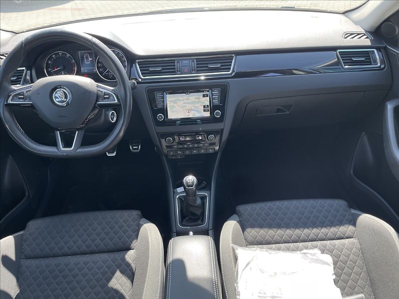Škoda Rapid 1,2 TSi 66kw Style Radar Klima - fotka 13 z 37