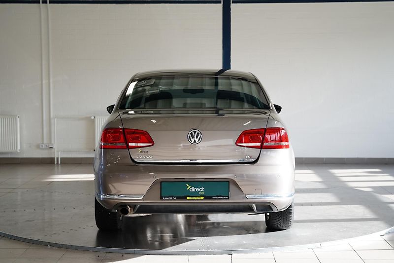 Volkswagen Passat - fotka 6 z 27