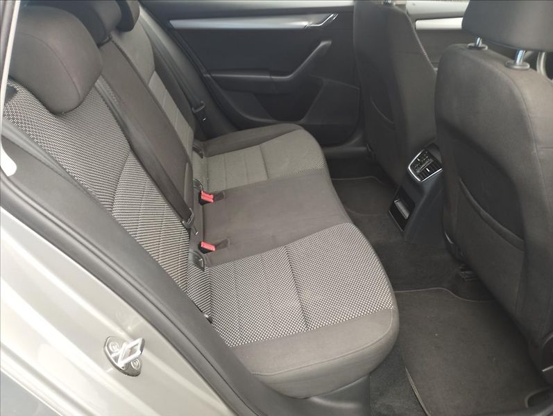 Škoda Octavia 1,2 TSI 81KW - fotka 9 z 15