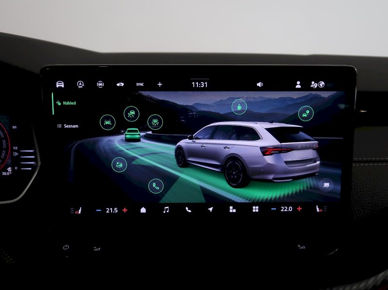 Škoda Octavia (2025) SPORTLINE 2.0TDI 110KW PANORAM - fotka 28 z 45
