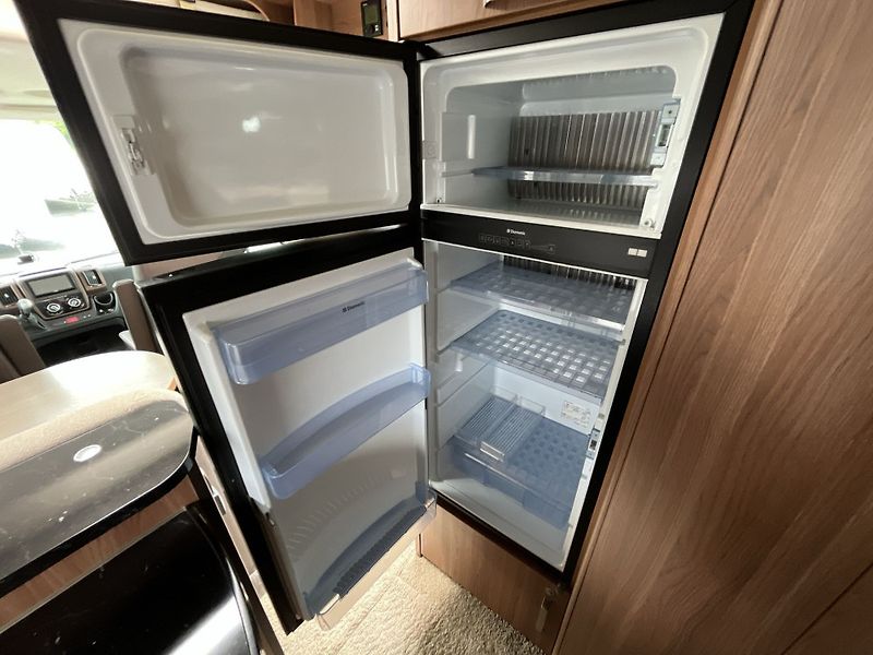 Knaus (2016) Sky I Plus 700 LEG - fotka 17 z 27