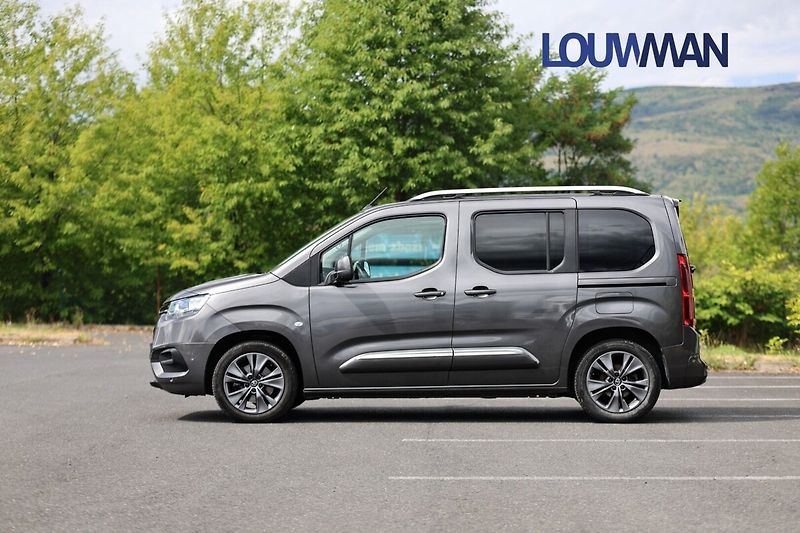 Toyota ProAce City Verso 1.2T 8AT FAMILY COMFORT - fotka 3 z 26