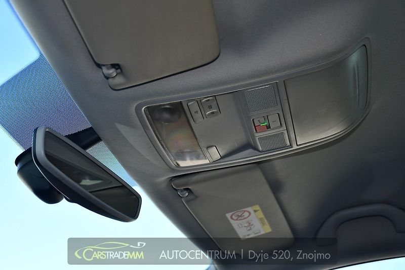 Škoda Octavia 1,6TDi MT CARPLAY TAŽNÉ - fotka 42 z 50