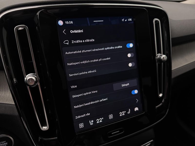 Volvo XC40 B4 AWD ULTIMATE CZ - fotka 39 z 49