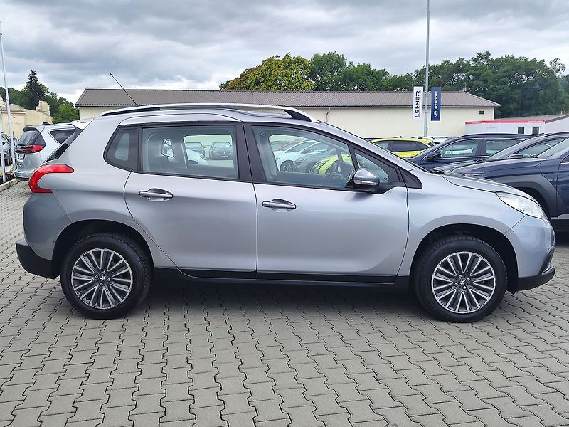 Peugeot 2008 1.2 PureTech/60kW Active - fotka 4 z 32