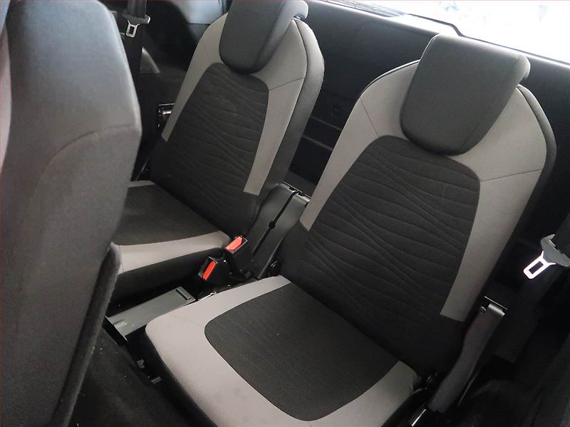 Citroën C4 Picasso (2016) 1.6 BlueHDi, 7 míst - fotka 14 z 15