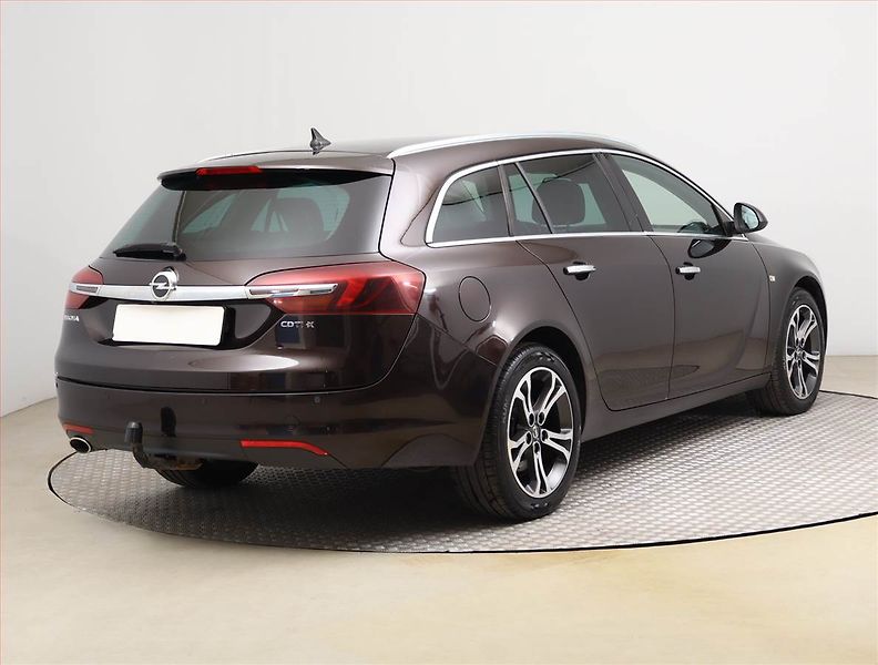 Opel Insignia (2016) Cosmo 2.0 CDTI, 4X4, Automat - fotka 5 z 22