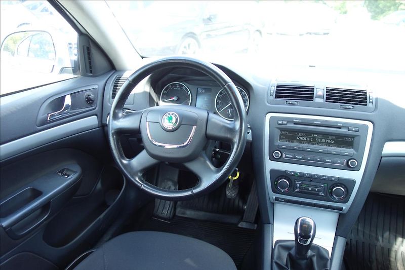 Škoda Octavia 1,2 TSi 77KW, ČR, ELEGANCE. - fotka 18 z 26