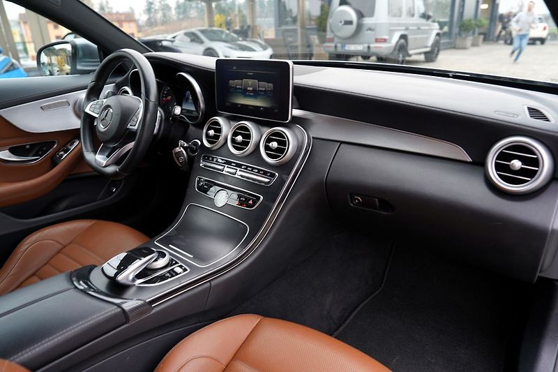 Mercedes-Benz Třídy C C 250d coupé AMG/Burm/205PS/ČR - fotka 22 z 38