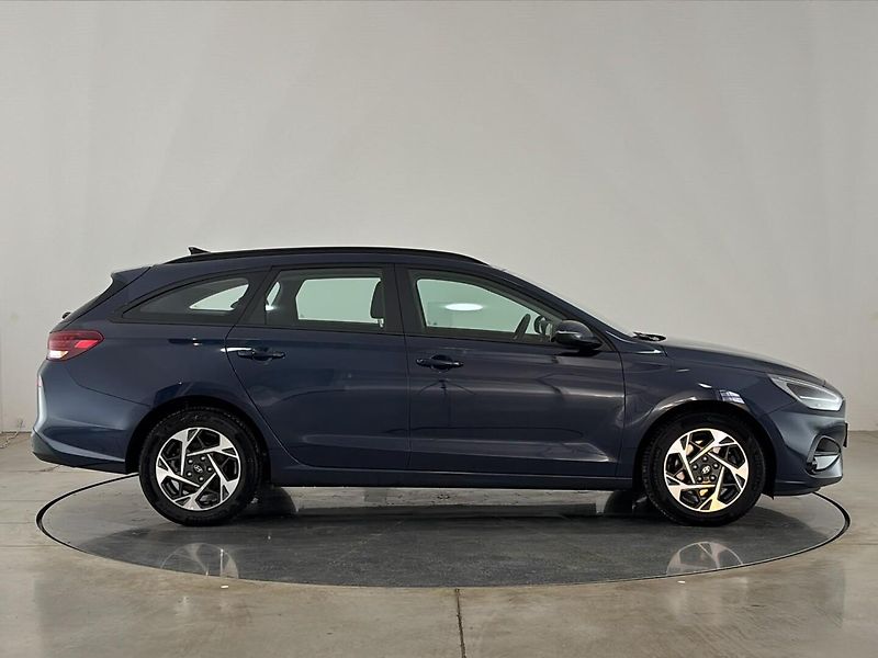 Hyundai i30 Smart DCT - fotka 16 z 27