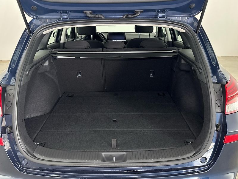 Hyundai i30 Smart DCT - fotka 10 z 26