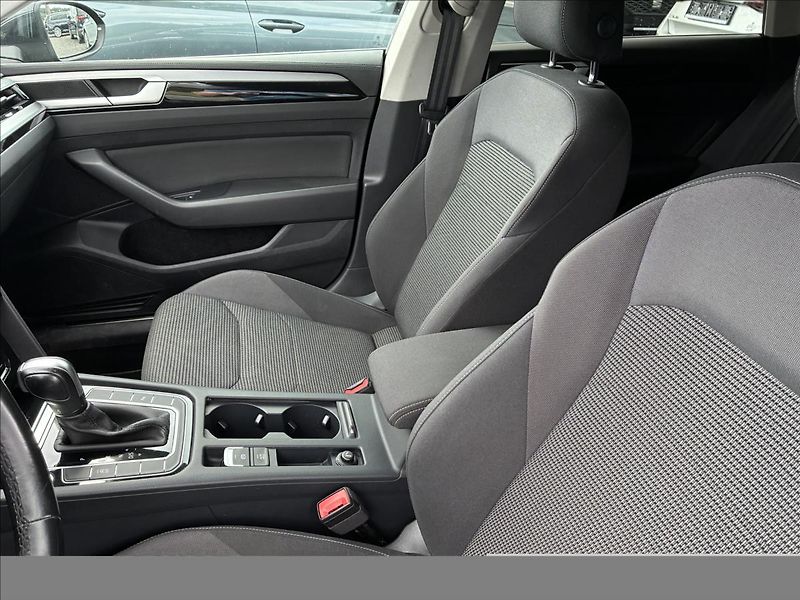 Volkswagen Arteon 2,0 TDI,TAŽNÉ,KEYLESS,CAR PLAY - fotka 10 z 25