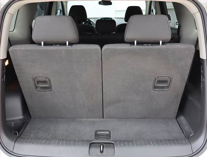 Chevrolet Orlando (2013) 2.0 VCDi, 7 míst, Serv.kniha - fotka 17 z 19