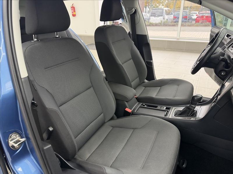 Volkswagen Golf 1,4 TSI,Navigace,digiklima,TZ - fotka 10 z 30