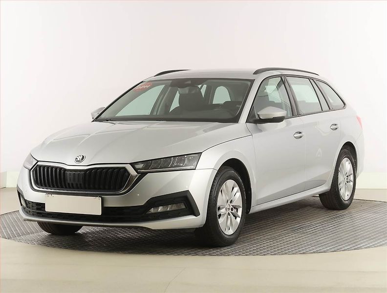 Škoda Octavia (2023) Ambition 2.0 TDI, digi klima - fotka 2 z 24