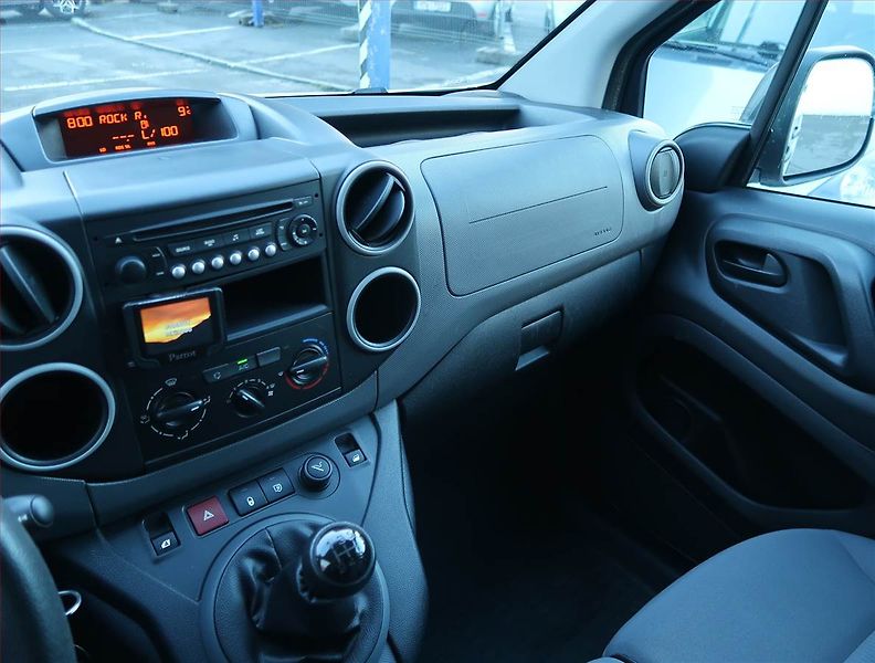 Peugeot Partner (2015) 1.6 HDi, 3Místa, ČR, 1Maj, DPH - fotka 8 z 15