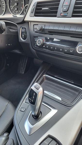 BMW Řada 3  320D XDRIVE   1MAJITEL ČR - fotka 35 z 37