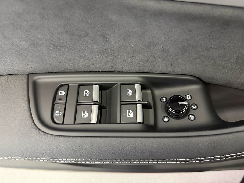 Audi Q7 50 TDI QUATTRO S-LINE, MATRIX, - fotka 27 z 32