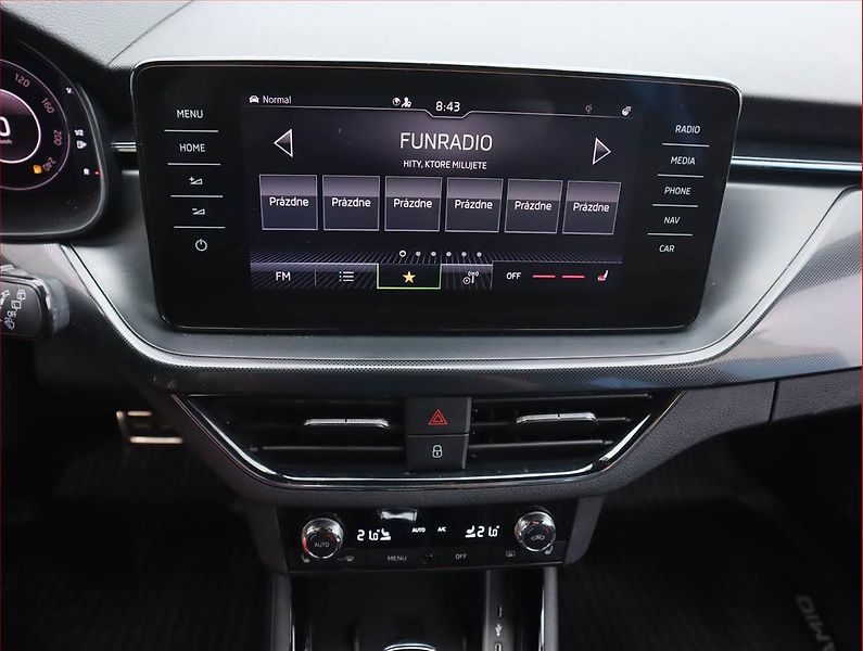 Škoda Kamiq (2020) Style Plus 1.0 TSI, Automat - fotka 12 z 22
