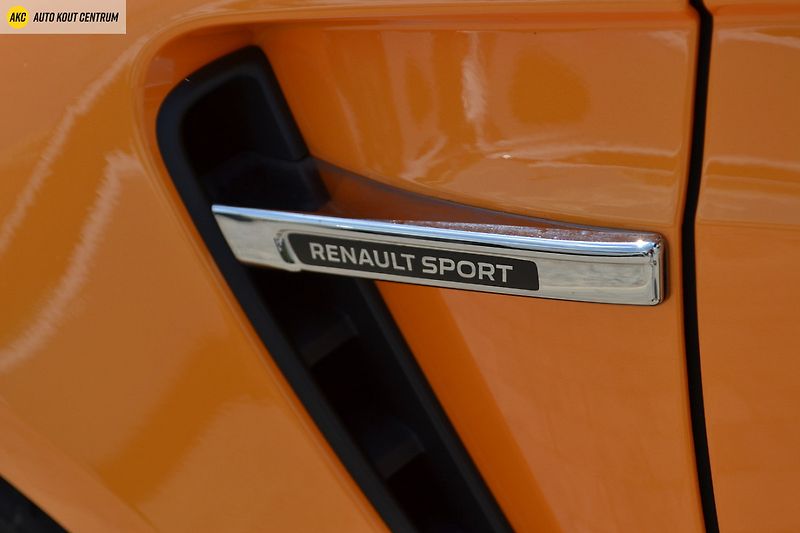 Renault Mégane R.S. TROPHY 1.8TCE 300 EDC - fotka 46 z 54