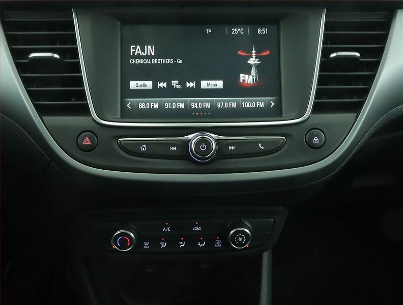 Opel Crossland X (2020) Business 1.2, Tempomat - fotka 12 z 17