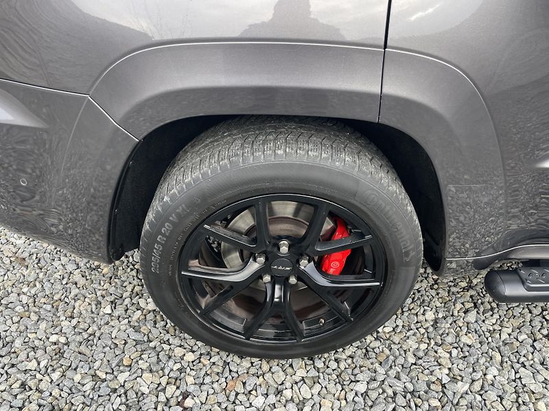 Jeep Grand Cherokee 6.4i 480PS HEMI SRT CZ 78000KM - fotka 46 z 187