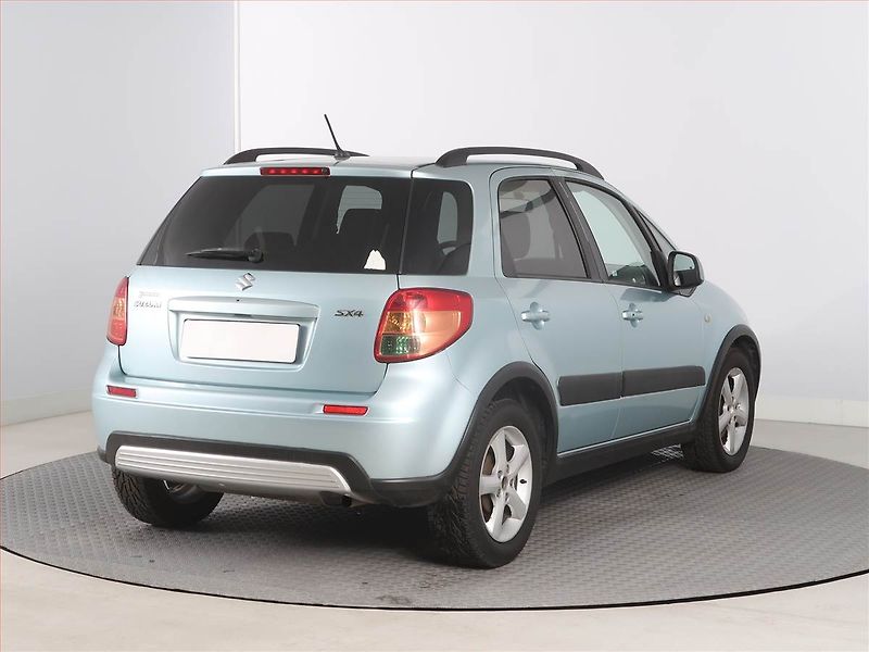 Suzuki SX4 (2009) 1.6 VVT, ČR,1.maj - fotka 5 z 13