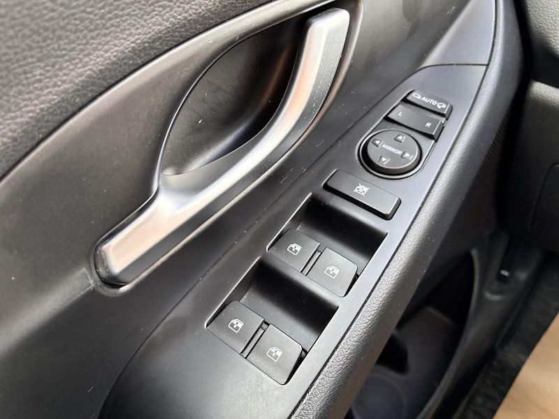 Hyundai i30 WG 1.5T-GDi 118kW SMART NAVI   - fotka 23 z 26