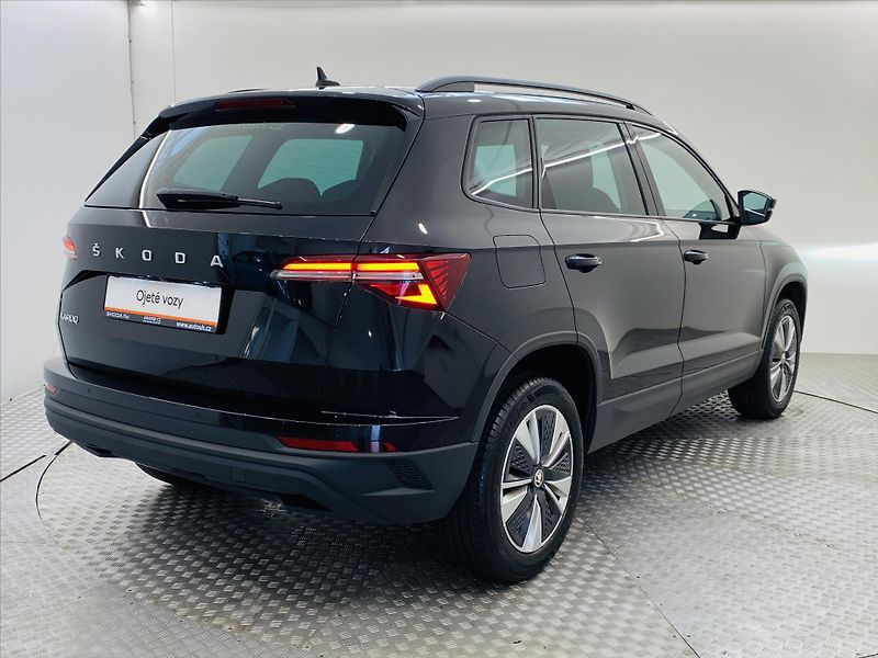 Škoda Karoq 2,0 TDI 85kW Ambition - fotka 2 z 29