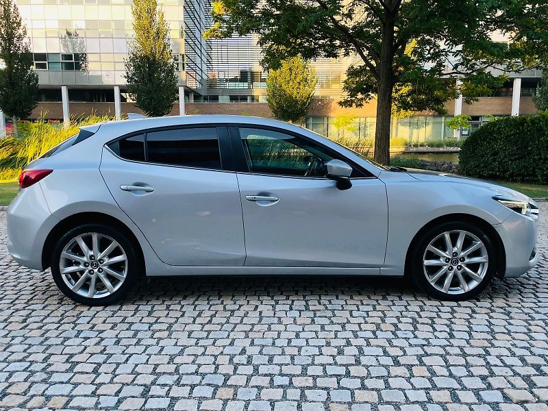 Mazda 3 2.0i AUTOMAT LED KAMERA VÝHŘEV - fotka 10 z 48