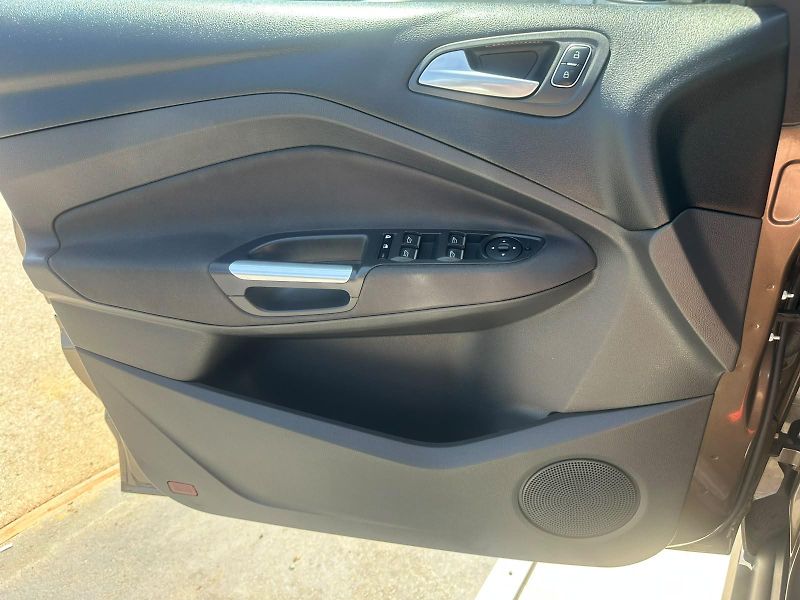 Ford Grand C-MAX (2016) 2.0TDCi, 110KW, TITANIUM - fotka 21 z 23