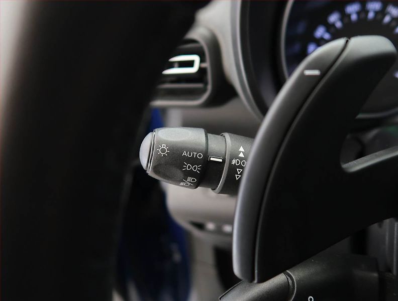 Citroën Berlingo (2020) Feel 1.2 PureTech, 7Míst, 1Maj - fotka 23 z 25