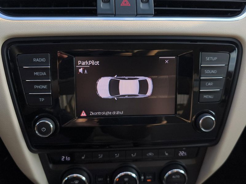 Škoda Octavia (2014) ELEGANCE 1.6 TDi 77kw, ČR - fotka 21 z 25