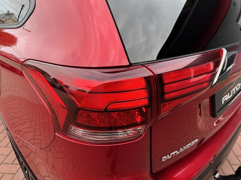 Mitsubishi Outlander (2020) 2.0i Automat SpiritPlus LED - fotka 41 z 49