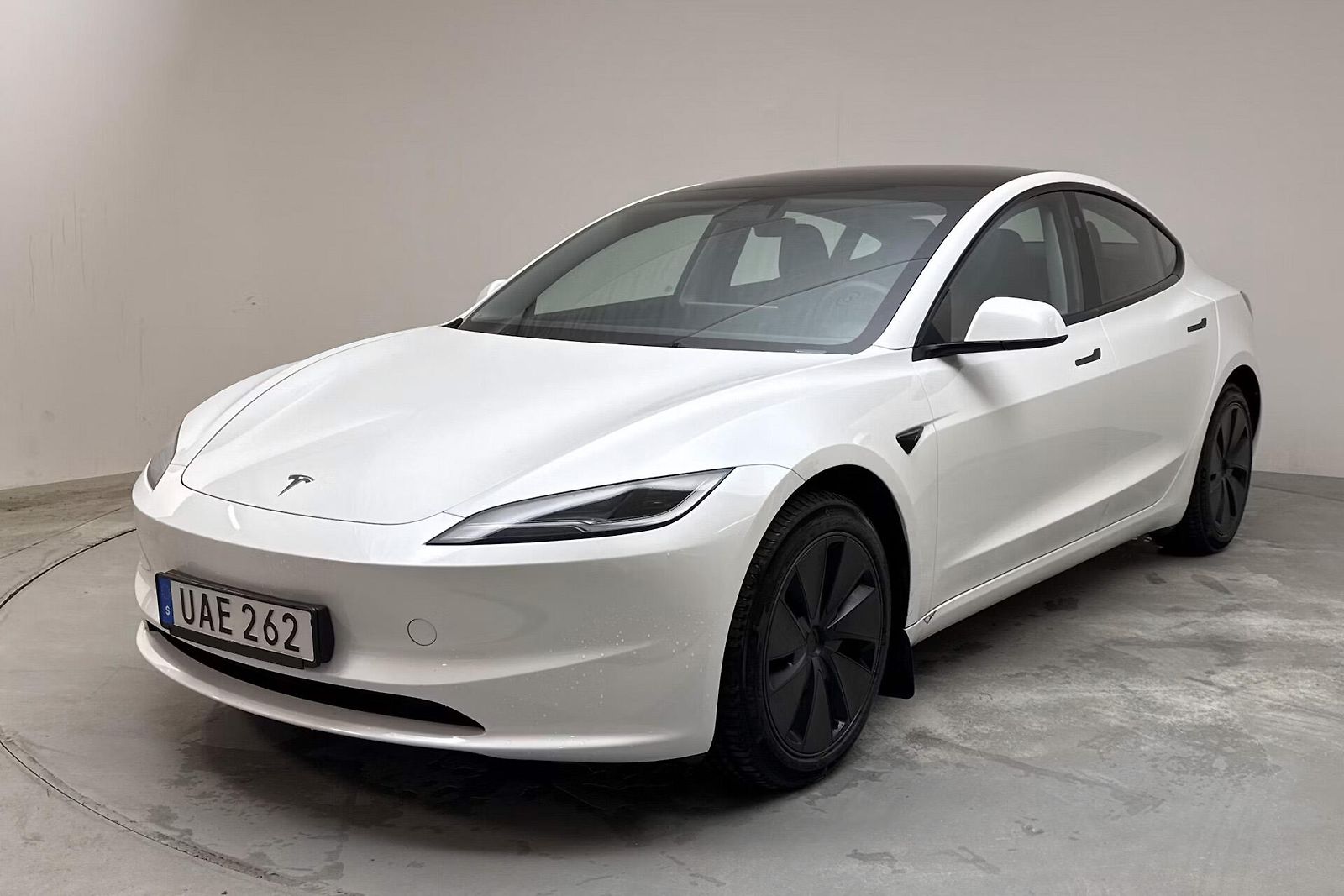 Tesla Model 3 Long Range AWD Highland Tažné