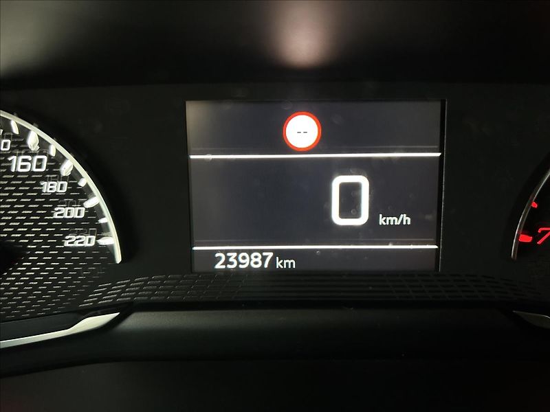 Peugeot 208 1,2   PureTech,PŮVOD ČR - fotka 12 z 23