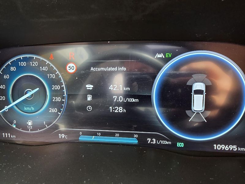 Hyundai Santa Fe 1.6-HYBRID-PREMIUM-PANORAMA - fotka 16 z 44
