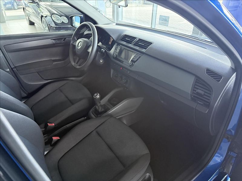 Škoda Fabia 1,2   TSI,1.MAJITEL,SERVISKA - fotka 8 z 26