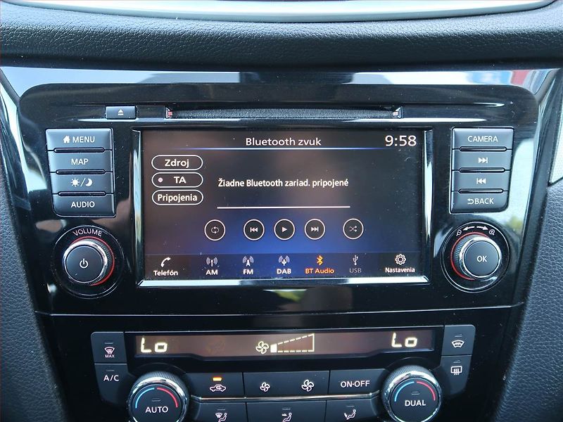 Nissan Qashqai (2019) 1.3 DIG-T, Navi, Tempomat - fotka 12 z 17