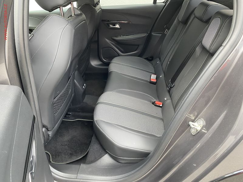 Peugeot 208 (2021) 1.2 PT, GT Line, AT - fotka 10 z 19