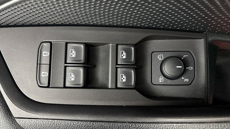 Škoda Octavia 1.5 TSI Style Combi - fotka 22 z 27