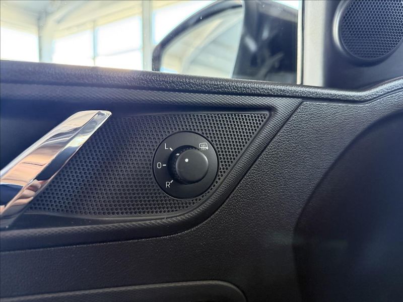 Škoda Rapid 1,2   TSI,SERVISKA,2.MAJ,TAŽNÉ - fotka 10 z 21